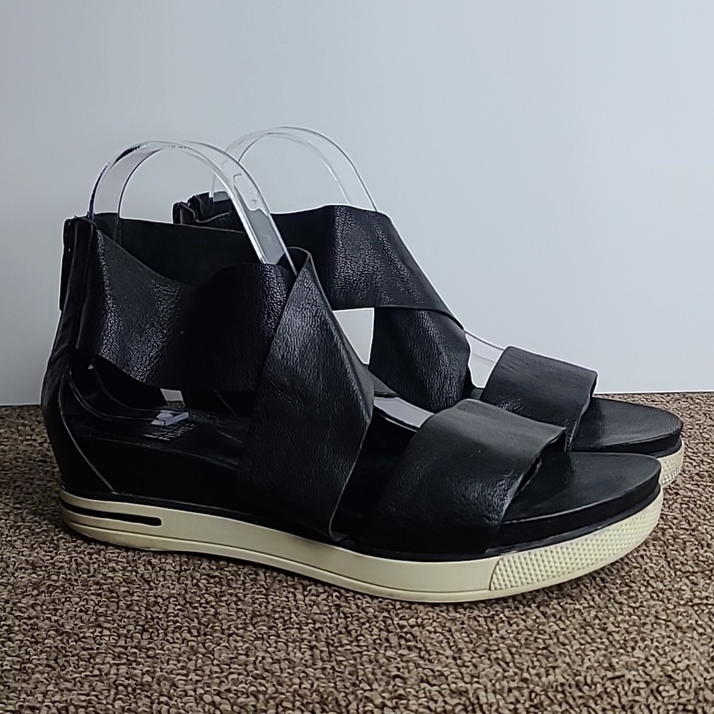 Eileen Fisher Sport Platform Black Leather Sandals Strappy sz 8